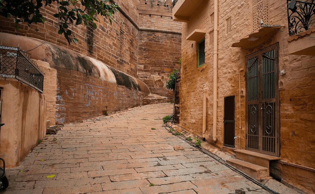 Lost in the Lanes of Varanasi: Portraits&hellip;